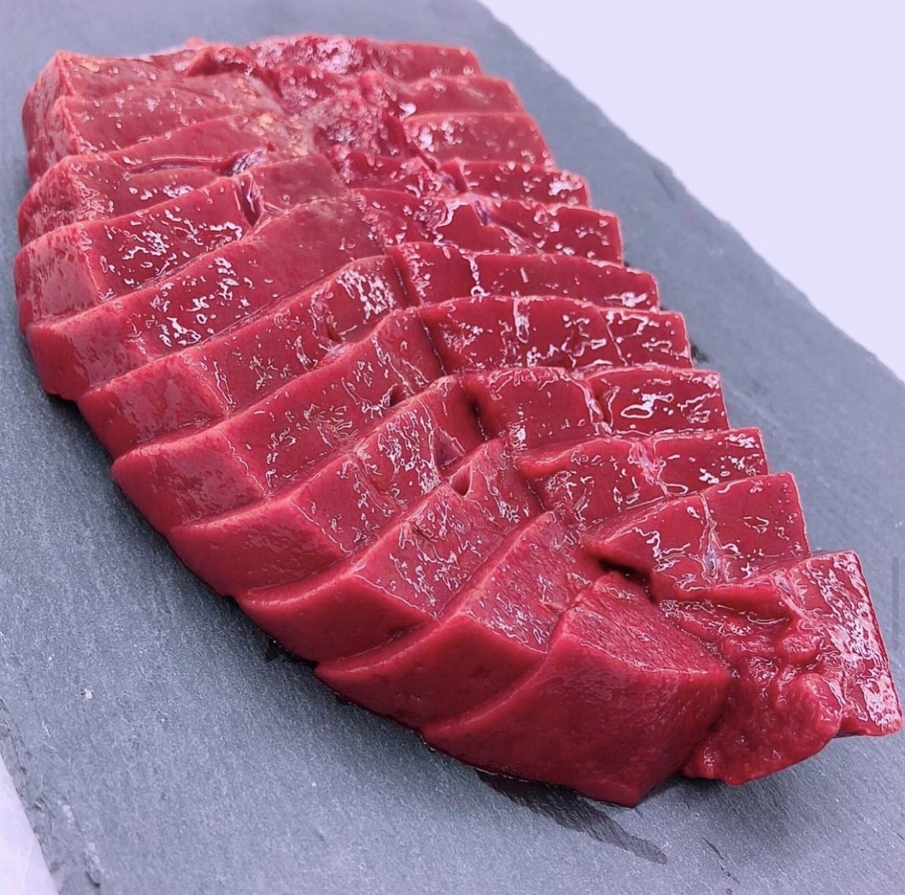 （冷凍）松阪牛レバー（焼肉用）300ｇ×2パック ／ 瀬古食品 ふるさと納税 牛肉 レバー 松阪肉 名産 ブランド 霜ふり本舗 三重県 大台町
