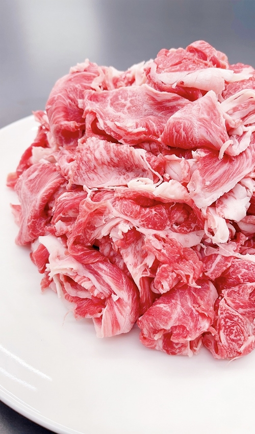 SS01 松阪牛 小間切れ 1kg ギフト箱入り ／ （冷凍） 瀬古食品 バラ スネ 松阪肉 名産 お取り寄せグルメ 三重県 大台町