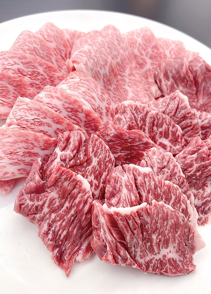 （冷凍）松阪牛焼肉（特選カルビ・ハラミ）合計500g ギフト箱入 b-121 ／ 瀬古食品 ふるさと納税 牛肉 松阪肉 名産 ブランド 霜ふり本舗 三重県 大紀町