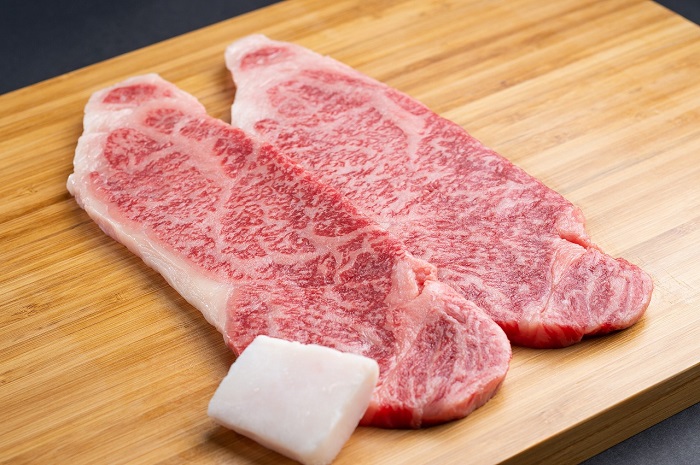 （冷凍）松阪牛 サーロインステーキ 約150g×2枚 【翌年6月より順次発送】【12月31日受付終了】 B-134 ／冷凍　瀬古食品　ふるさと納税　牛肉　松阪肉　名産　ブランド　霜ふり本舗　三重県　大紀町