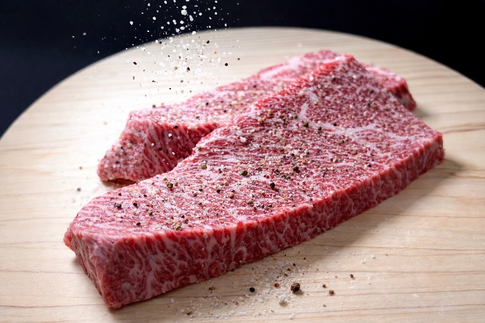 （冷凍） 松阪牛 カイノミステーキ 150ｇ×2枚 B-136 ／冷凍　瀬古食品　ふるさと納税　牛肉　松阪肉　名産　ブランド　霜ふり本舗　三重県　大紀町