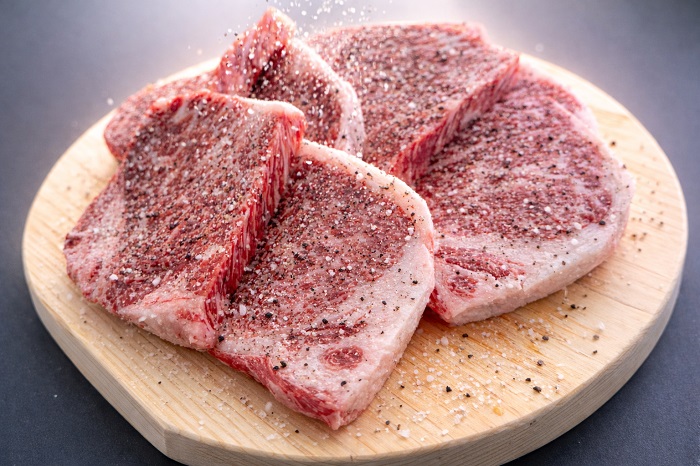 （冷凍）松阪牛 厚切り サーロインステーキ 1.2kg B-139 ／冷凍　瀬古食品　ふるさと納税　牛肉　松阪肉　名産　ブランド　霜ふり本舗　三重県　大紀町