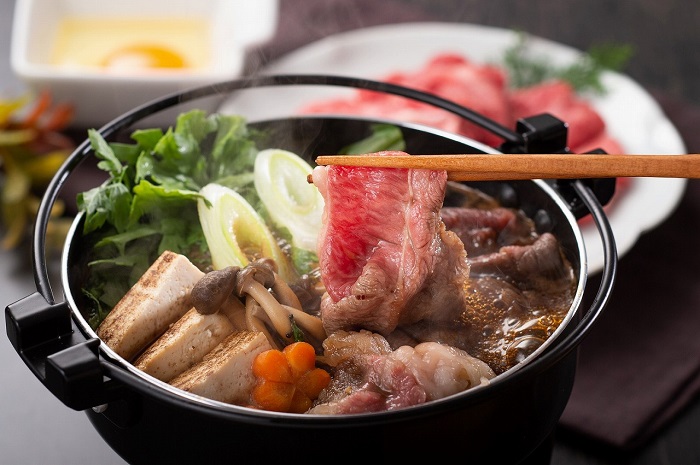 （冷凍）松阪牛　すき焼き（肩ロース　モモ　バラ）500g　B-145／冷凍　瀬古食品　ふるさと納税　牛肉　松阪肉　名産　ブランド　霜ふり本舗　三重県　大紀町